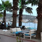 Отель Deniz