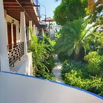 Deniz Отель 3*