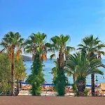 Отель Deniz Битез