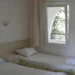 Отель Deniz 3*