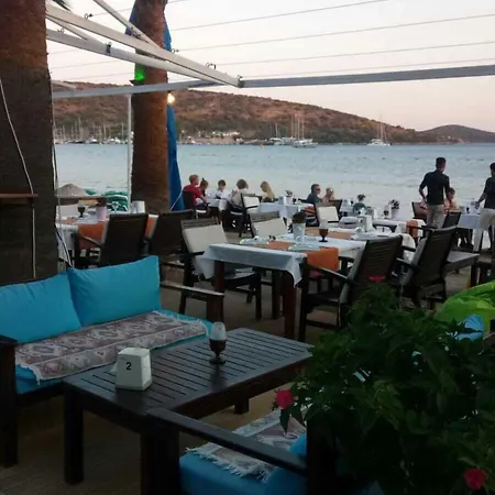 Deniz Hotel 3*