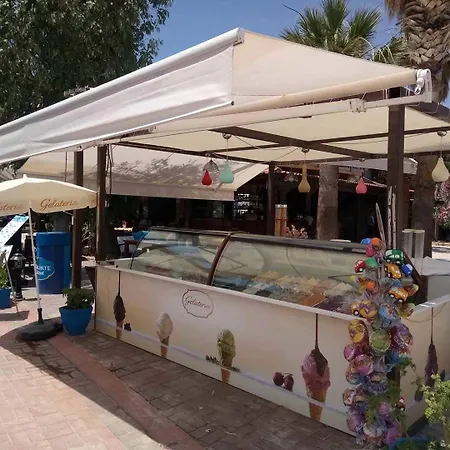 Deniz Hotel 3*